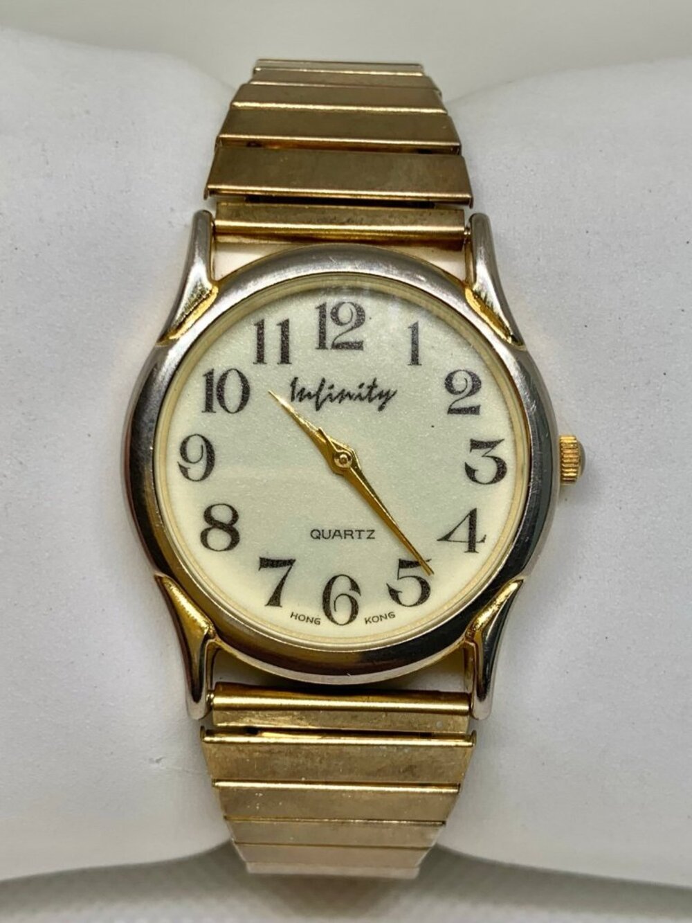 Vintage infinity women’s watch gold tone 30mm quartz analog 6.5” running